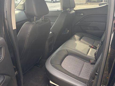 Used 2016 Chevrolet Colorado Z71 image 11