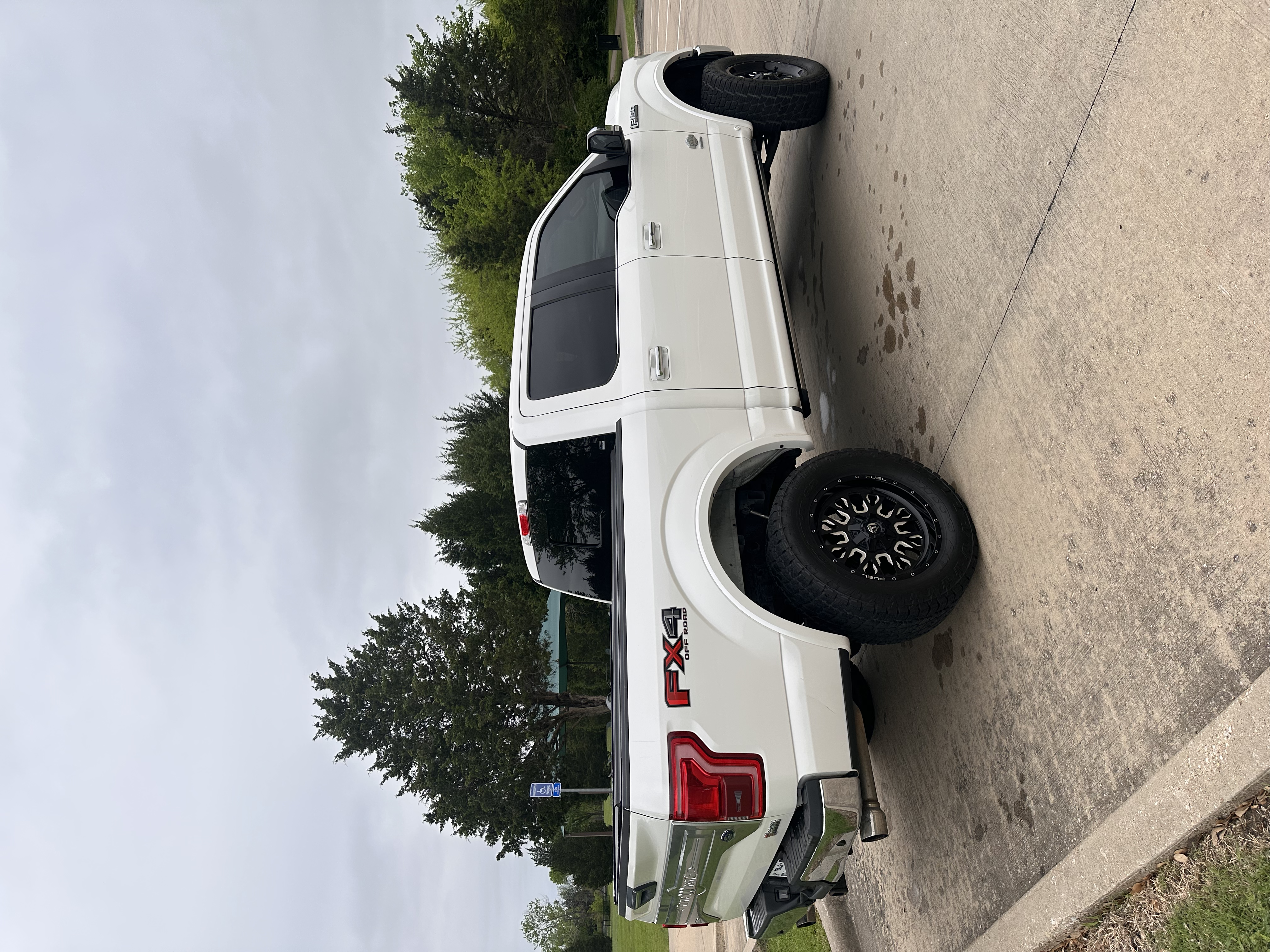 Used 2016 Ford F150 King Ranch w/ Equipment Group 601A Luxury AWD/4WD image 4