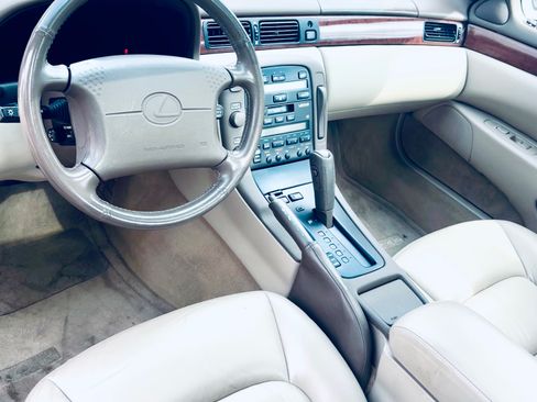 Used 1997 Lexus SC 300 Coupe image 10