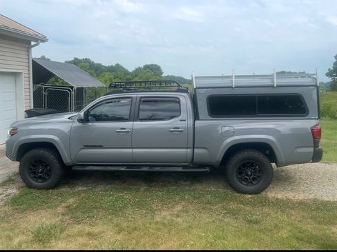 Used 2021 Toyota Tacoma SR5 image 7