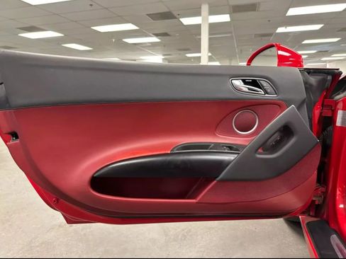 Used 2011 Audi R8 V10 image 16