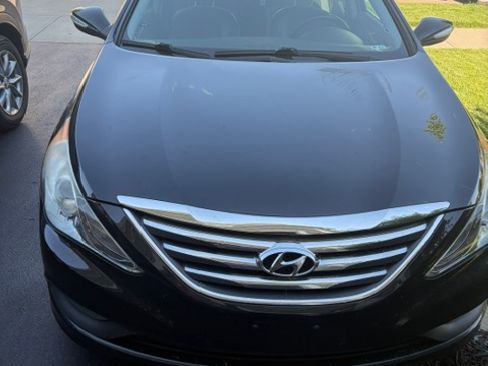 Used 2014 Hyundai Sonata Limited w/ Technology Package 05 FWD image 1
