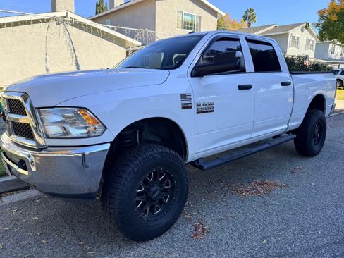 Used 2017 RAM 2500 Tradesman w/ Chrome Appearance Group image 4