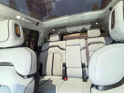 Used 2023 Rivian R1S Adventure image 16