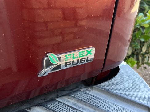 Used 2010 Ford F150 XLT image 6