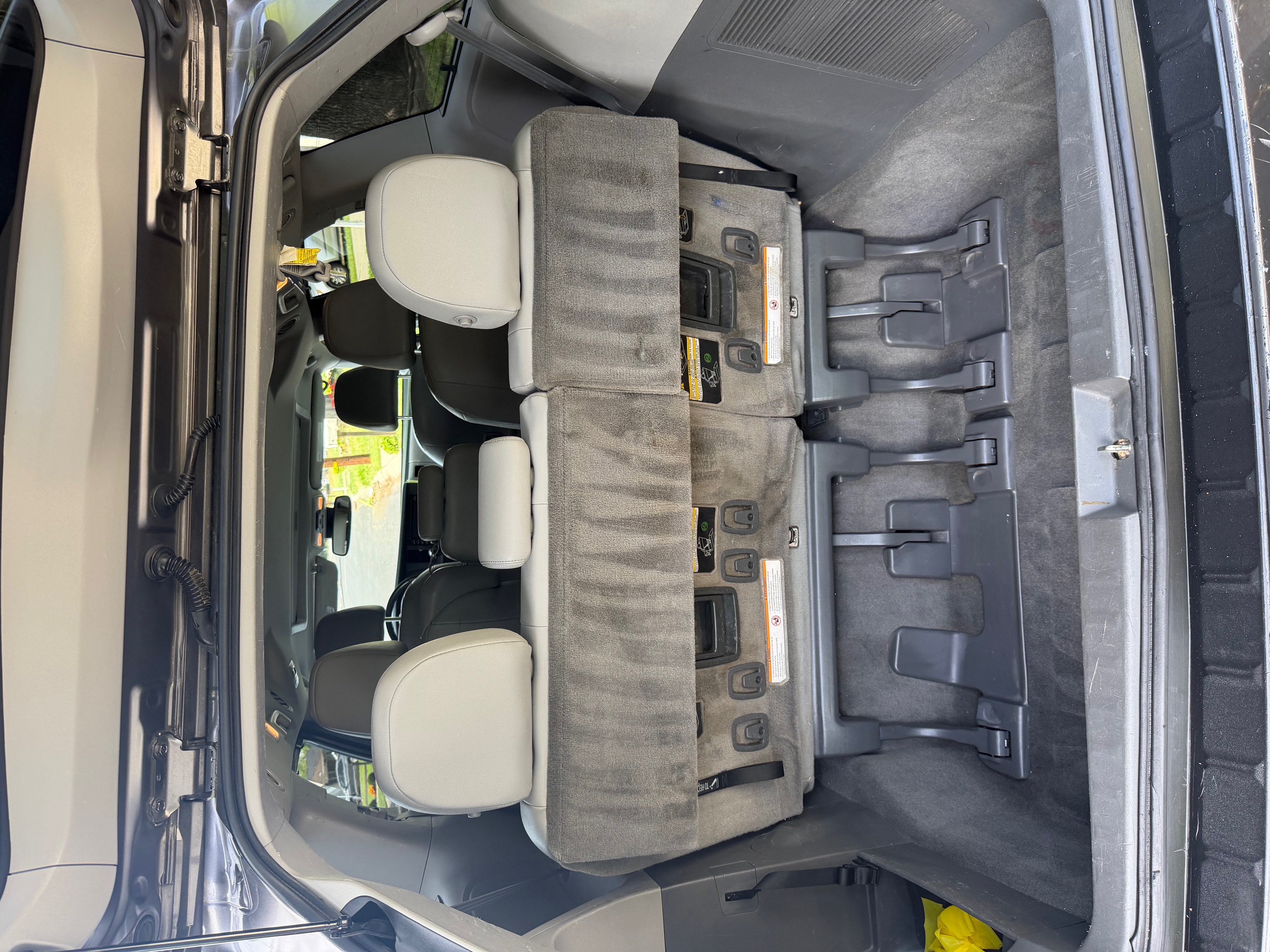 Used 2018 Toyota Sienna XLE FWD image 12