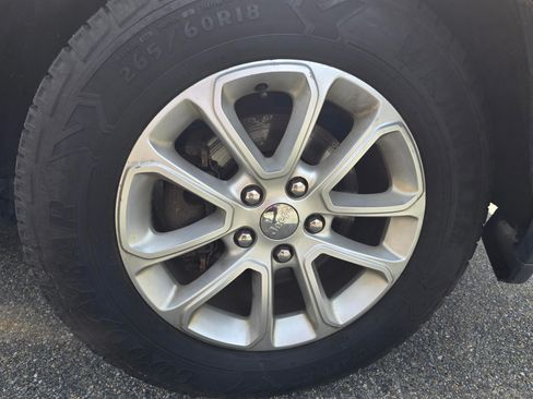 Used 2016 Jeep Grand Cherokee Laredo w/ Quick Order Package 23E image 6