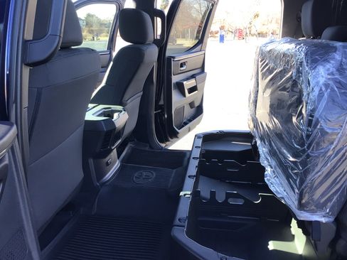 Used 2025 Toyota Tundra SR5 image 4