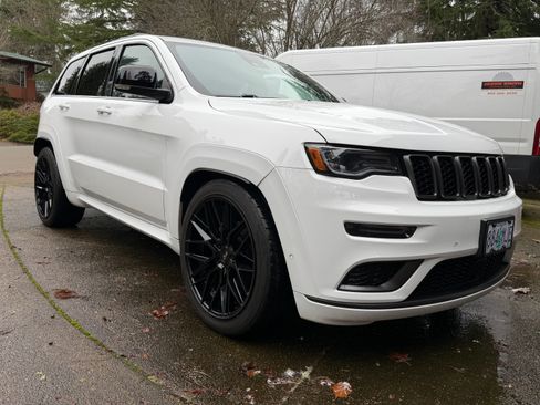 Used 2020 Jeep Grand Cherokee Limited X image 31