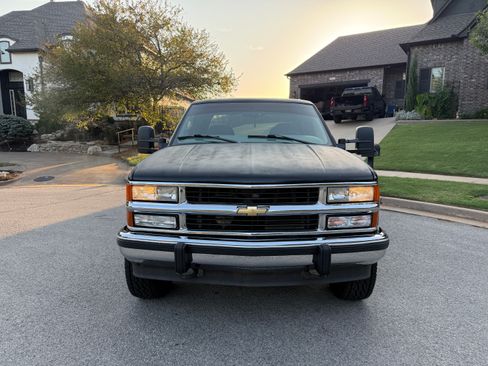 Used 2000 Chevrolet Silverado 2500 4x4 Crew Cab image 8