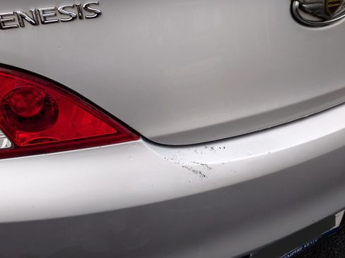 Used 2012 Hyundai Genesis 2.0T RWD image 15