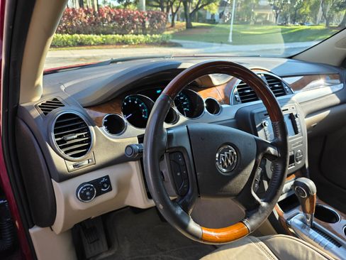 Used 2012 Buick Enclave Premium image 9