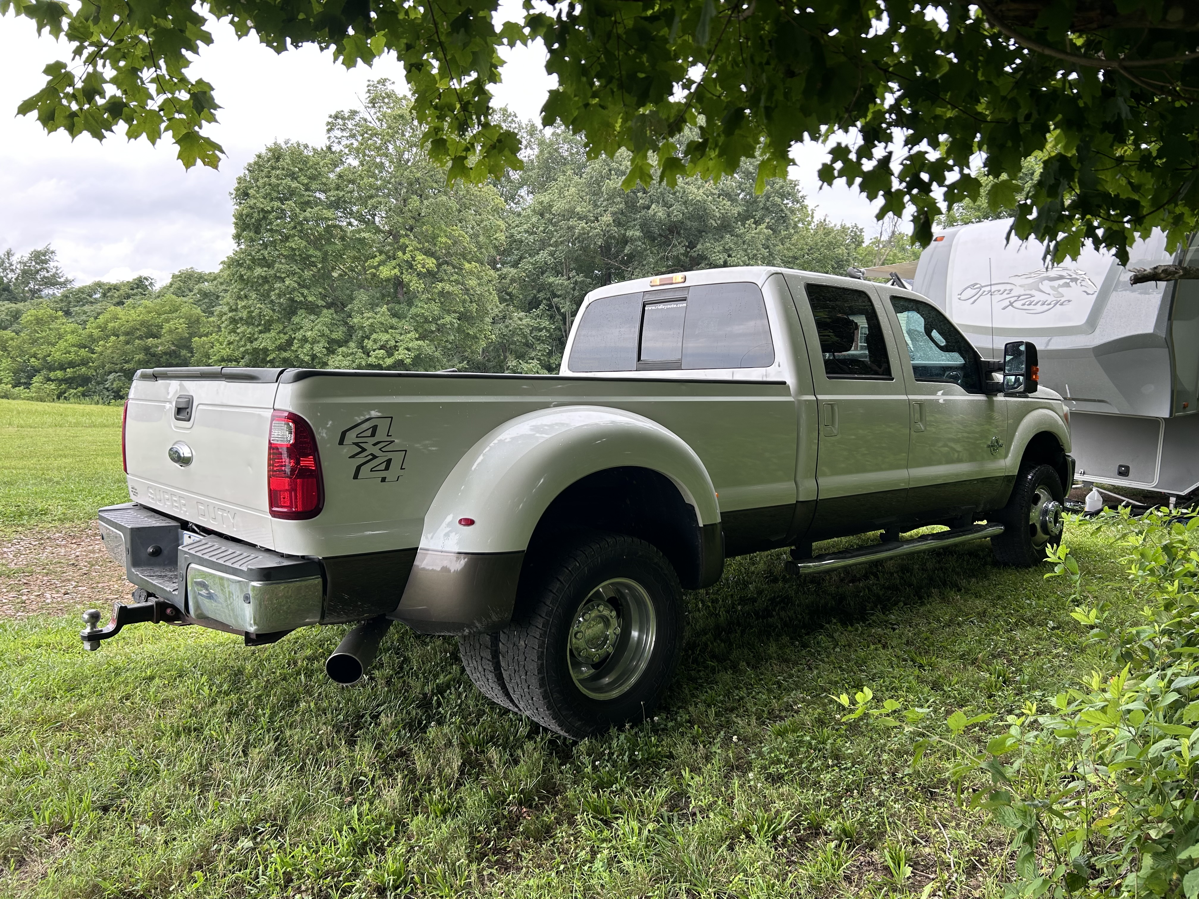 Used 2016 Ford F350 Lariat AWD/4WD image 5