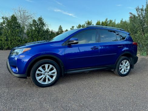 Used 2014 Toyota RAV4 Limited w/ Technology Package image 5