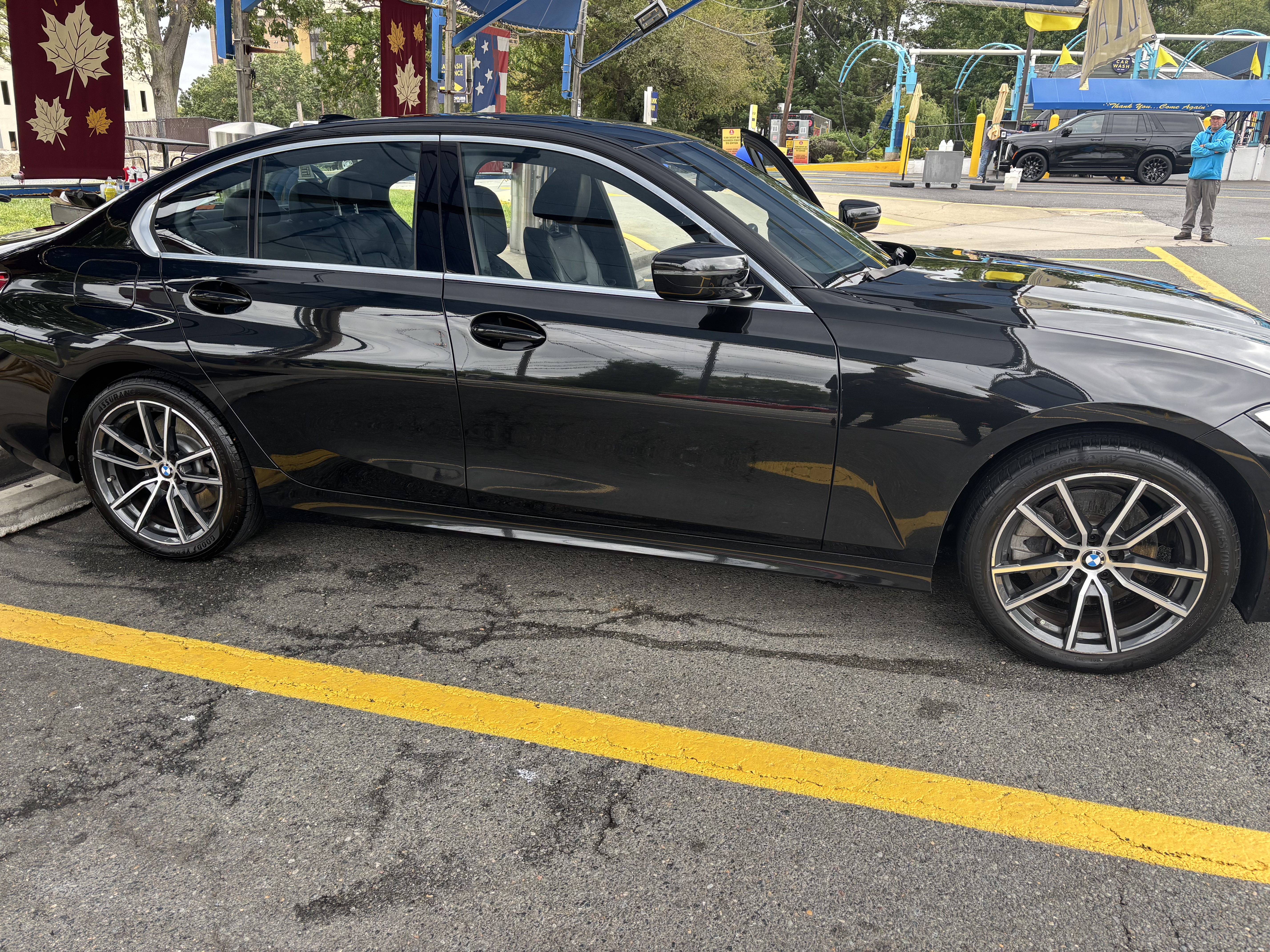 Used 2019 BMW 330i xDrive Sedan AWD/4WD image 8