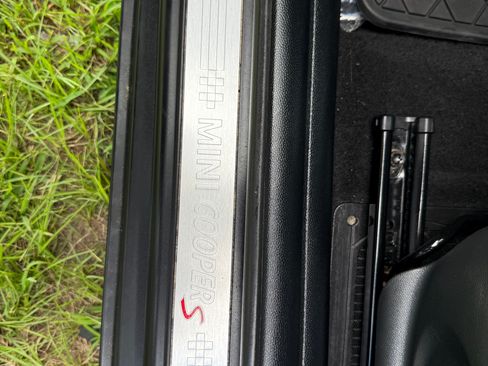 Used 2018 MINI Cooper S image 17