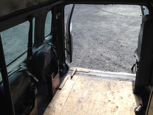 Used 2006 Ford E-350 and Econoline 350 Extended Super Duty image 12