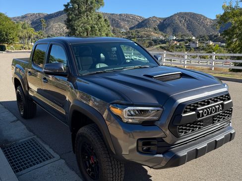 Used 2023 Toyota Tacoma TRD Pro image 12