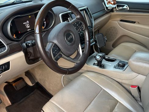 Used 2015 Jeep Grand Cherokee Overland w/ Advanced Technology Group image 7