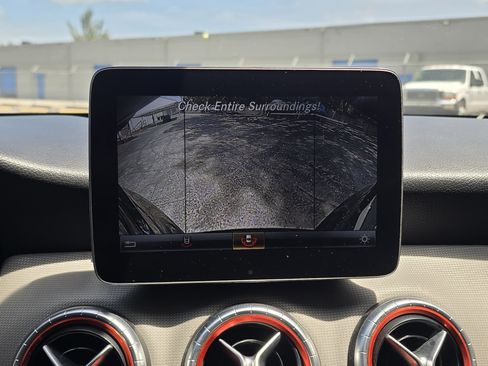 Used 2019 Mercedes-Benz CLA 250 image 16