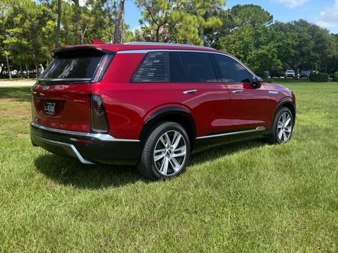 Used 2026 Cadillac Vistiq Luxury AWD/4WD image 4
