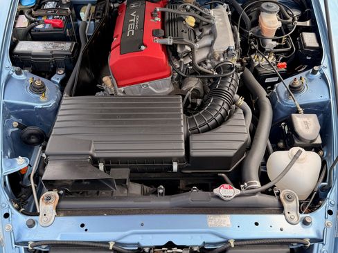 Used 2003 Honda S2000 image 9