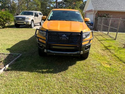 Used 2021 Ford Ranger Lariat w/ FX4 Off-Road Package image 2