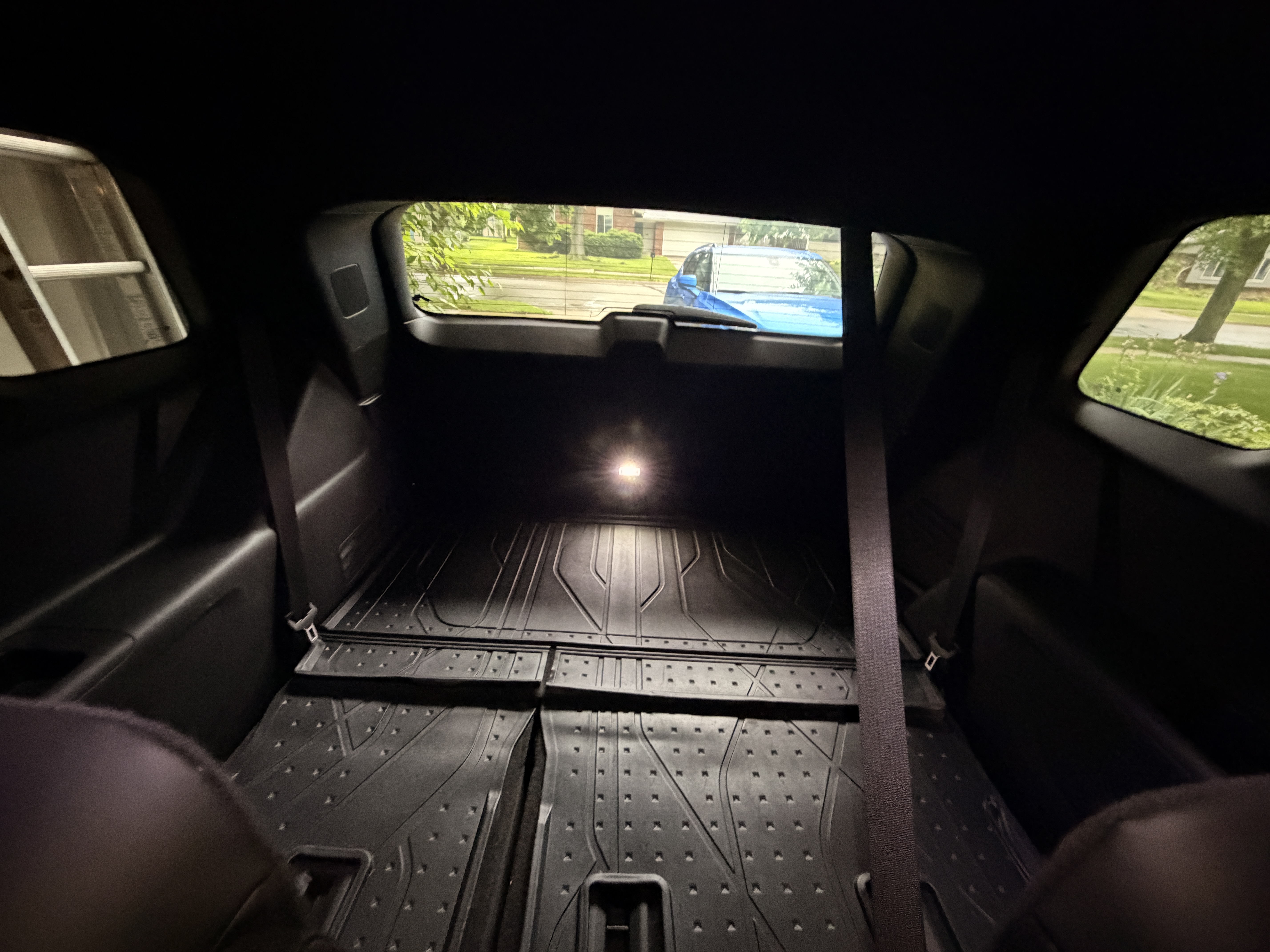 Used 2023 Chevrolet Traverse LT FWD image 14