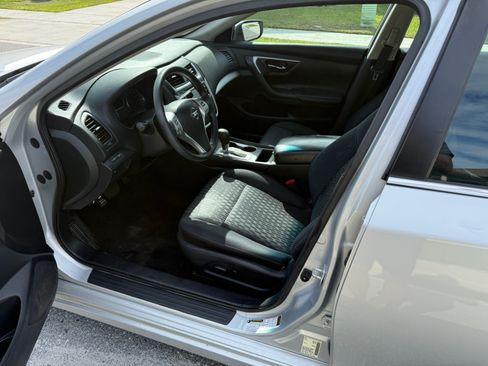 Used 2017 Nissan Altima 2.5 S w/ Power Driver Seat Package image 11