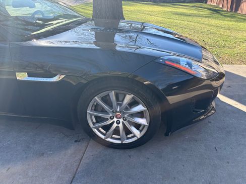 Used 2016 Jaguar F-TYPE Convertible image 12