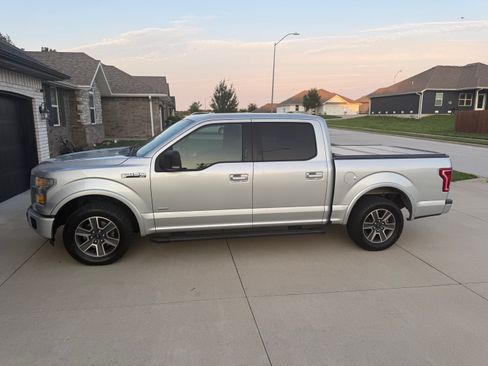 Used 2016 Ford F150 XLT w/ Equipment Group 302A Luxury RWD image 11