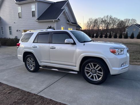 Used 2013 Toyota 4Runner Limited image 1