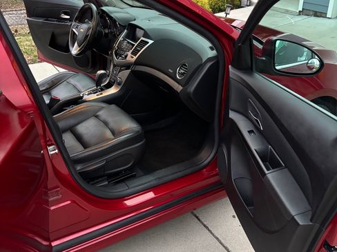 Used 2013 Chevrolet Cruze LT w/ RS Package image 23