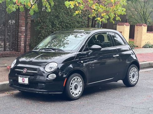 Used 2015 FIAT 500 Pop image 1