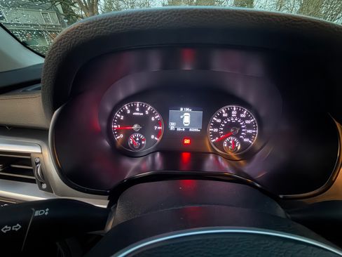 Used 2020 Kia Telluride LX image 9