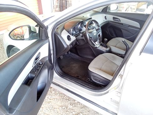 Used 2012 Chevrolet Cruze LT w/ RS Package image 6