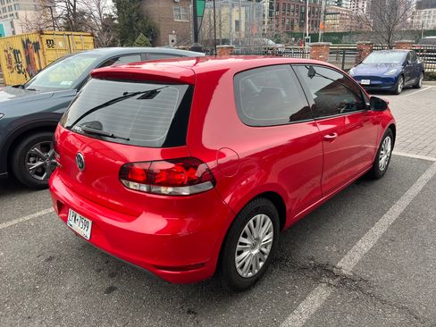 Used 2012 Volkswagen Golf 2-Door image 6