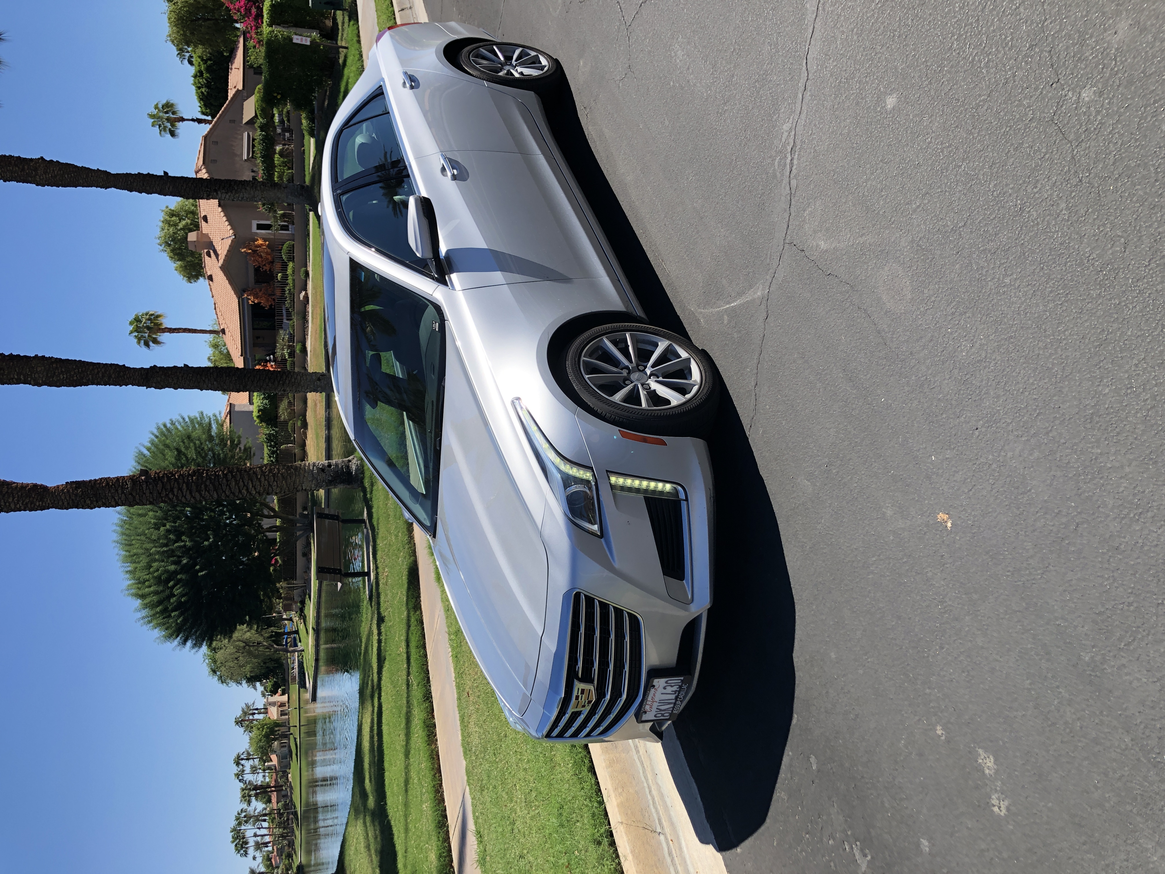 Used 2019 Cadillac CTS Luxury RWD image 2