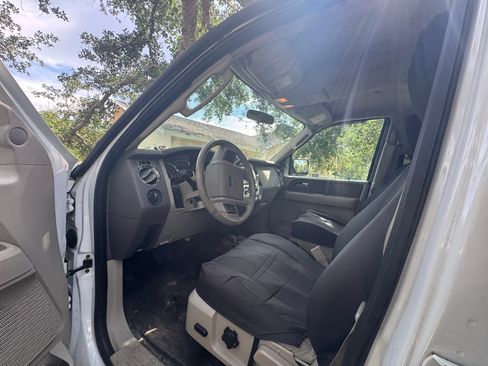 Used 2012 Ford Expedition XL w/ HD Trailer Tow Pkg image 12