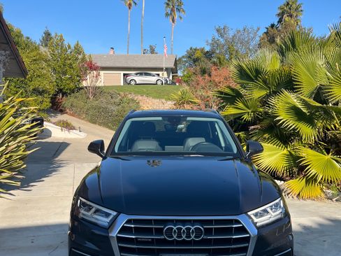 Used 2018 Audi Q5 2.0T Premium Plus w/ Premium Plus Package image 4