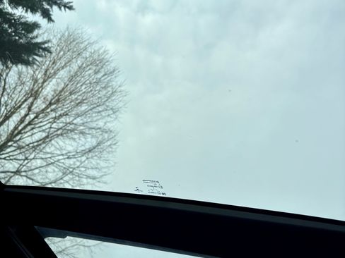 Used 2017 Jeep Grand Cherokee Limited w/ Luxury Group II image 11