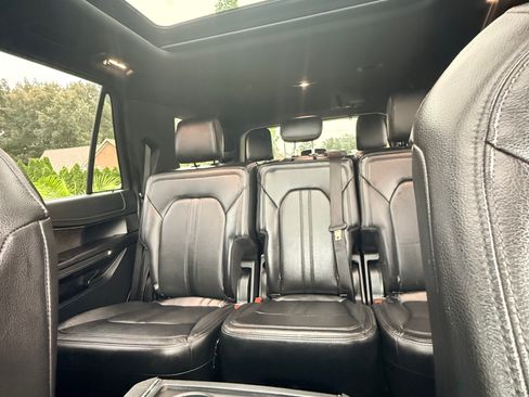 Used 2020 Ford Expedition Limited w/ Equipment Group 302A RWD image 24