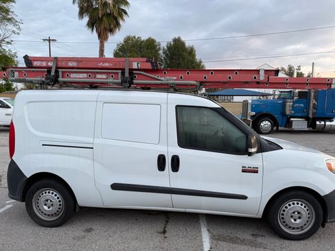 Used 2021 RAM ProMaster City Tradesman image 2
