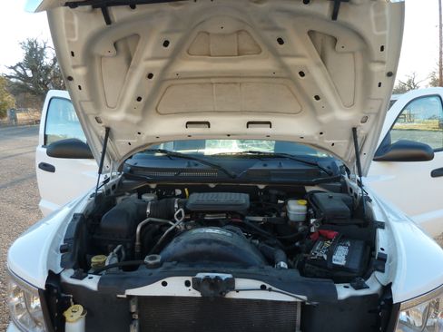 Used 2011 Dodge Dakota ST image 22