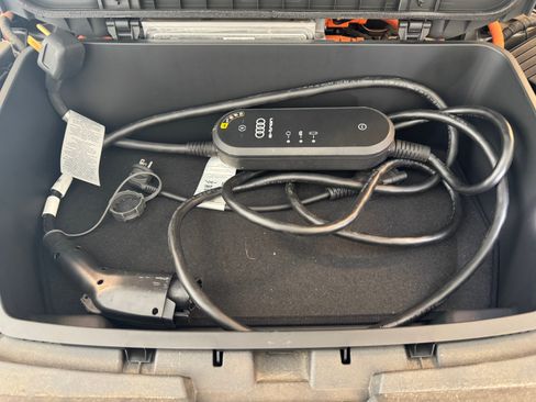 Used 2022 Audi e-tron Premium Plus image 14