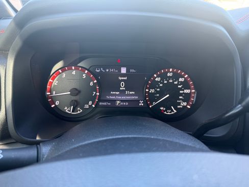 Used 2021 Nissan Titan PRO-4X w/ Pro-4x Convenience Package AWD/4WD image 9