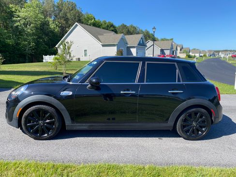 Used 2016 MINI Cooper S FWD image 2