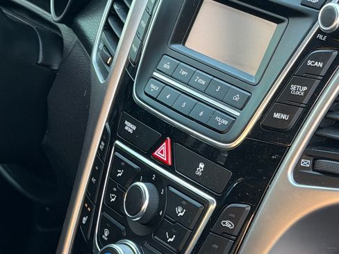 Used 2014 Hyundai Elantra GT image 5