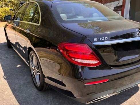 Used 2018 Mercedes-Benz E 300 image 6