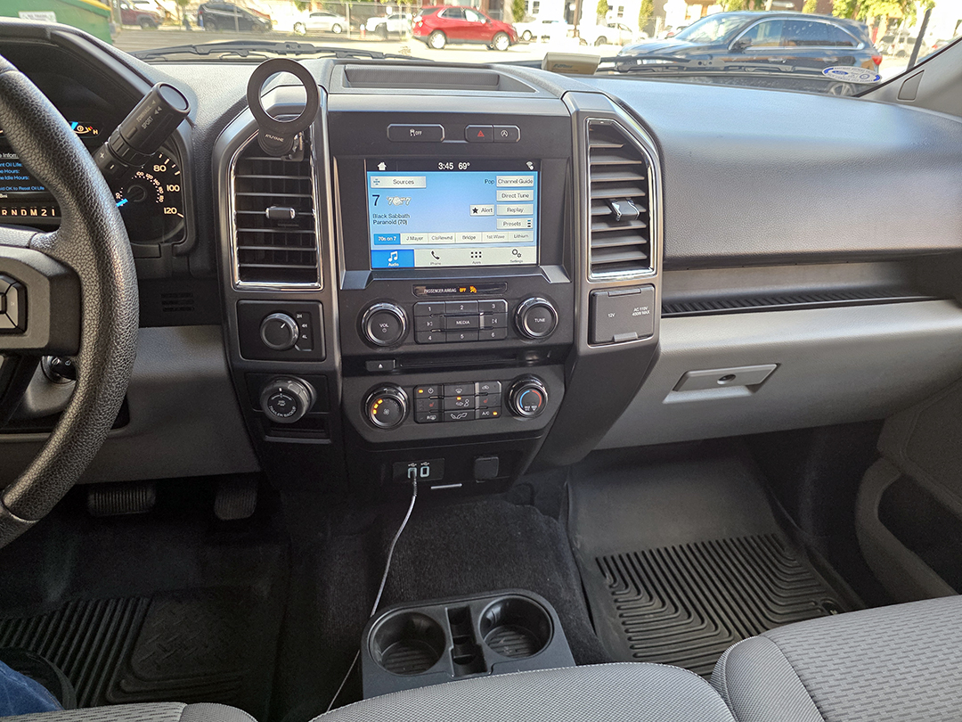 Used 2016 Ford F150 XLT w/ Equipment Group 302A Luxury AWD/4WD image 12